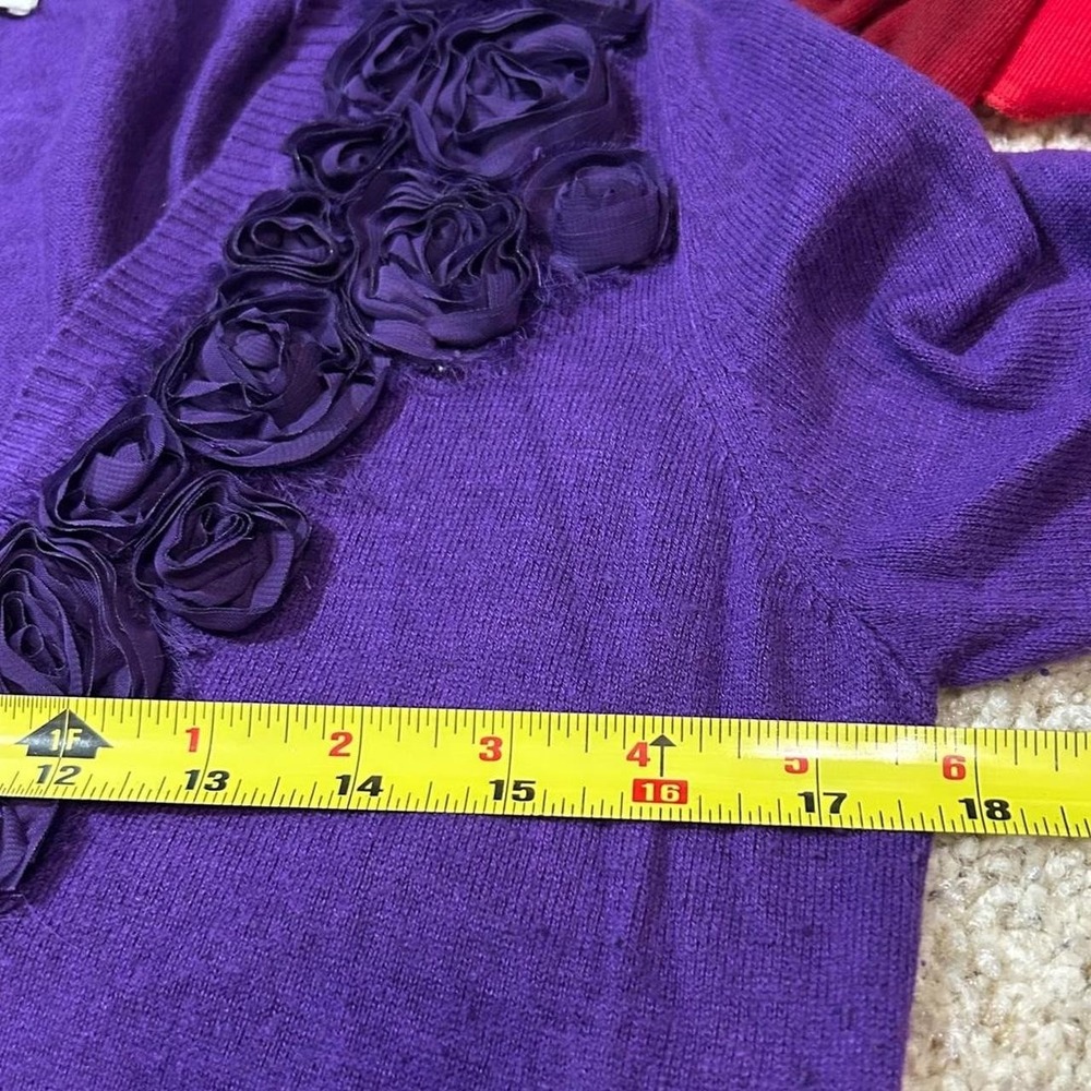 Y2K NY&CO Purple Cardigan Cuffed Half Sleeve Floral Embroidered Womens M - Picture 6 of 6
